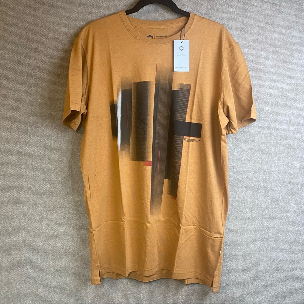 Jack & Jones Shirt Mens Brown Chipmunk Crew Neck Graphic Size XL.